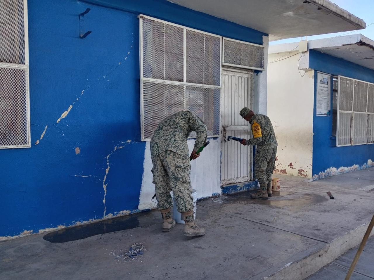 Tienen escuelas nueva imagen con apoyo de militares