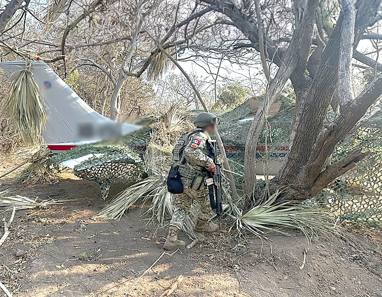 Aseguran aeronave con más de media tonelada de cocaína en costas de Oaxaca