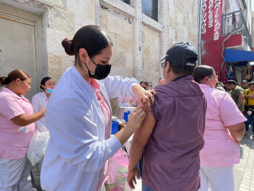 Con futuros enfermeros, intensifican vacunación contra el sarampión en Reynosa