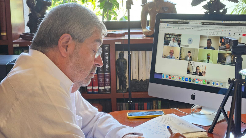 Canciller Juan Ramón de la Fuente se reúne con representantes de México en Medio Oriente