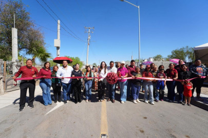 Calles dignas transforman la vida de familias en colonia Francisco Villa; entrega alcaldesa Carmen Lilia Canturosas pavimentaciónes