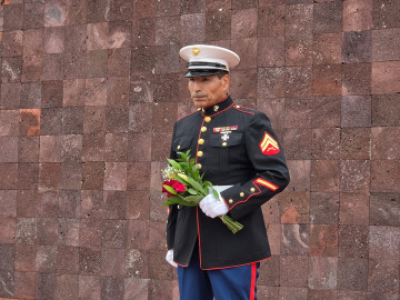 Cumple "Soldado Enamorado" 30 años a la espera de su amada