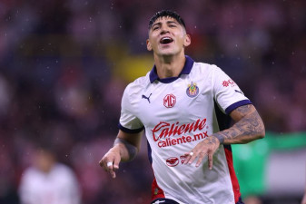 Chivas oficializa la salida de Alan Pulido