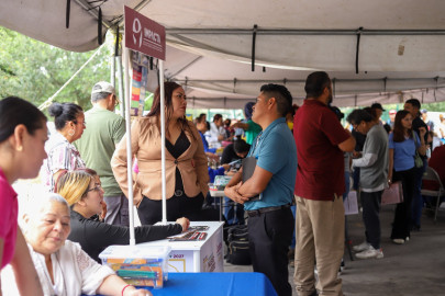 Gobierno Municipal acerca empleo a la ciudadanía con exitosa jornada en Plaza Hidalgo