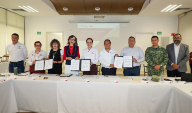 Toman protesta a integrantes del Consejo Estatal de Nutrición