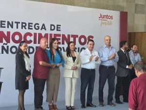 Honran trayectoria y lealtad de servidores públicos en Nuevo Laredo