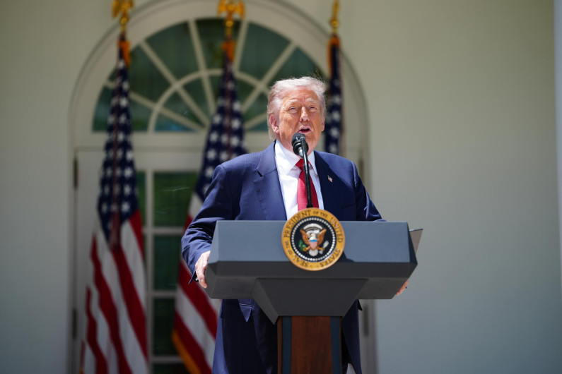 Trump insiste en que “los cárteles gobiernan México” y reaviva tensión con Sheinbaum