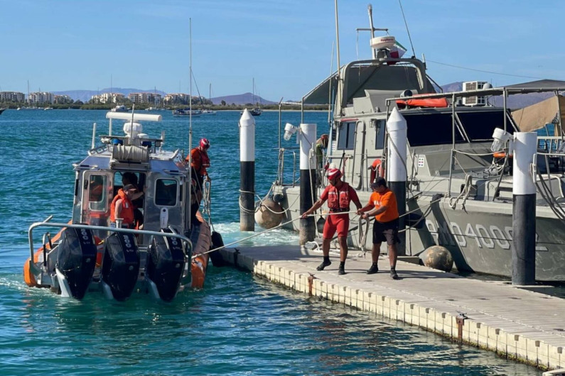 Rescate marítimo en La Paz deja 11 personas auxiliadas por la Marina