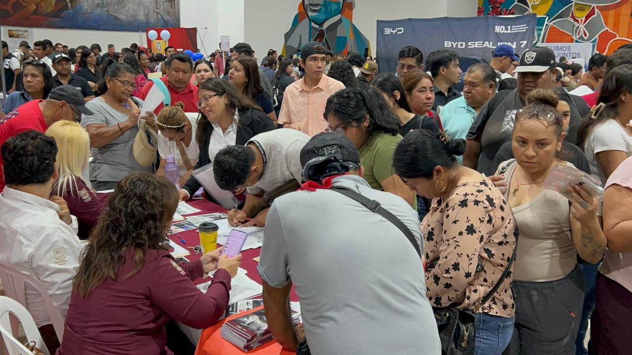 Más de 3 mil vacantes reúnen a cientos en Feria del Empleo en Reynosa