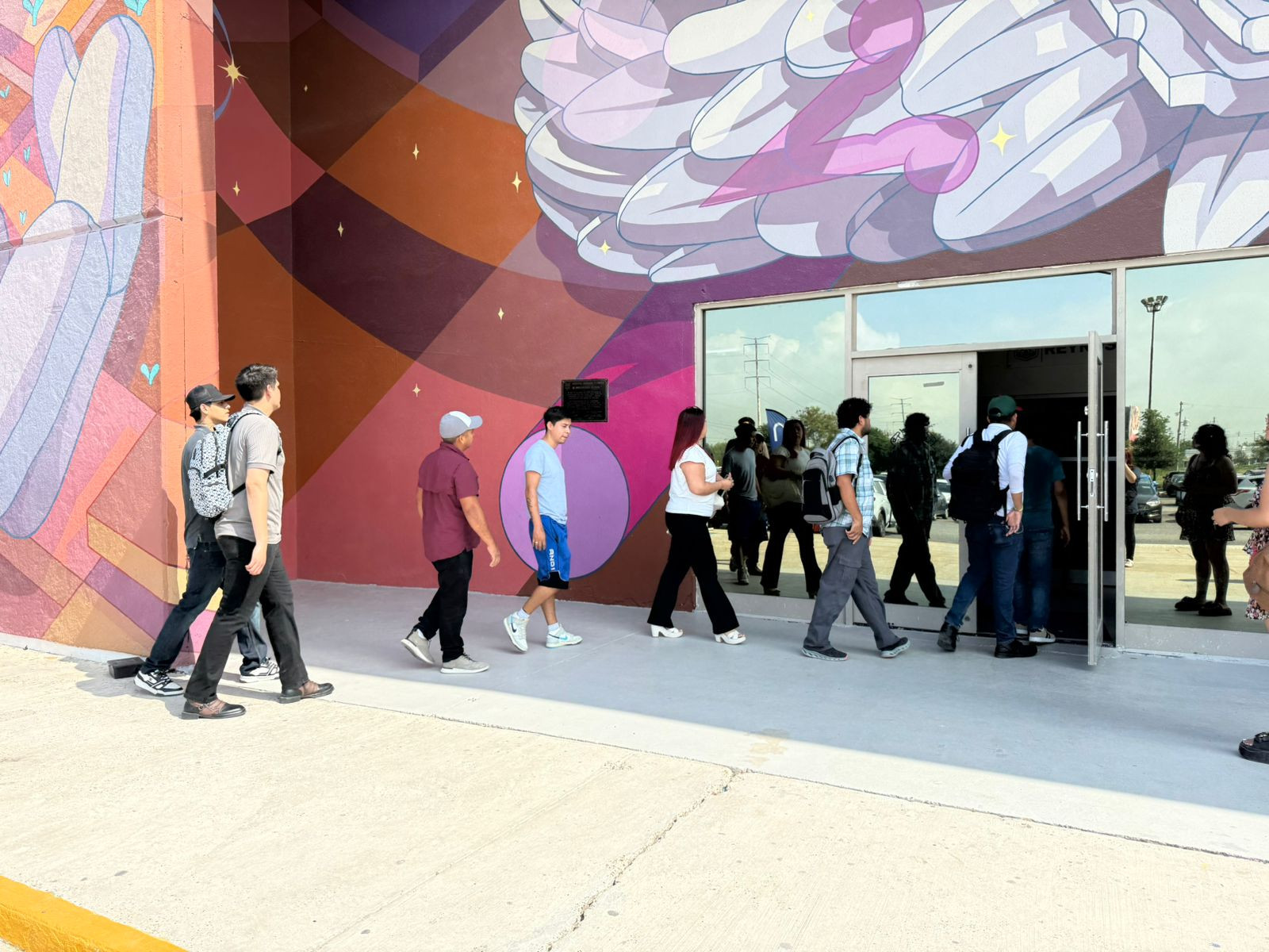 Más de 3 mil vacantes reúnen a cientos en Feria del Empleo en Reynosa