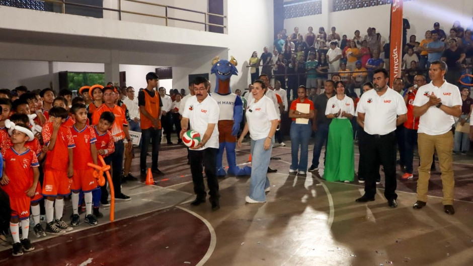 Inaugura Dámaso Anaya encuentros deportivos en El Mante