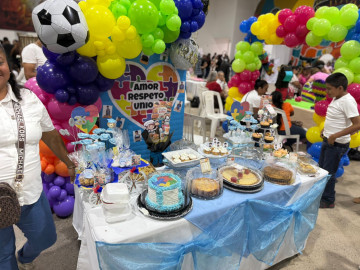 Madres impulsan taller de repostería para personas autistas en CEDIF y buscan sumar a más familias