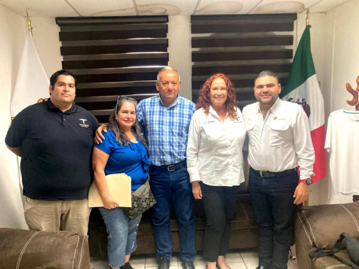 Acerca el ITAVU programas de vivienda a familias de Villa de Casas