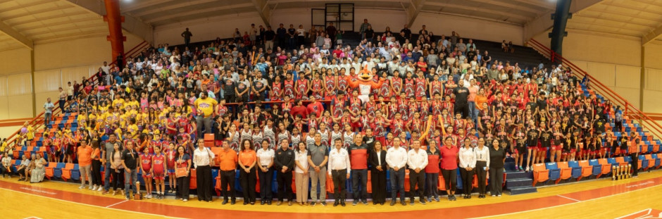 El rector Dámaso Anaya consolida el éxito de la primera Copa UAT de Básquetbol