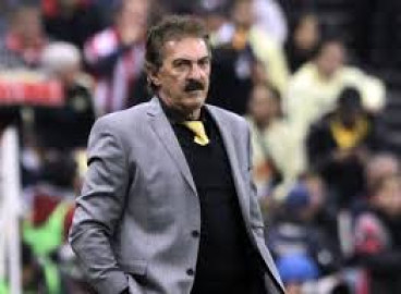 La Volpe explota en contra de los técnicos que lo critican