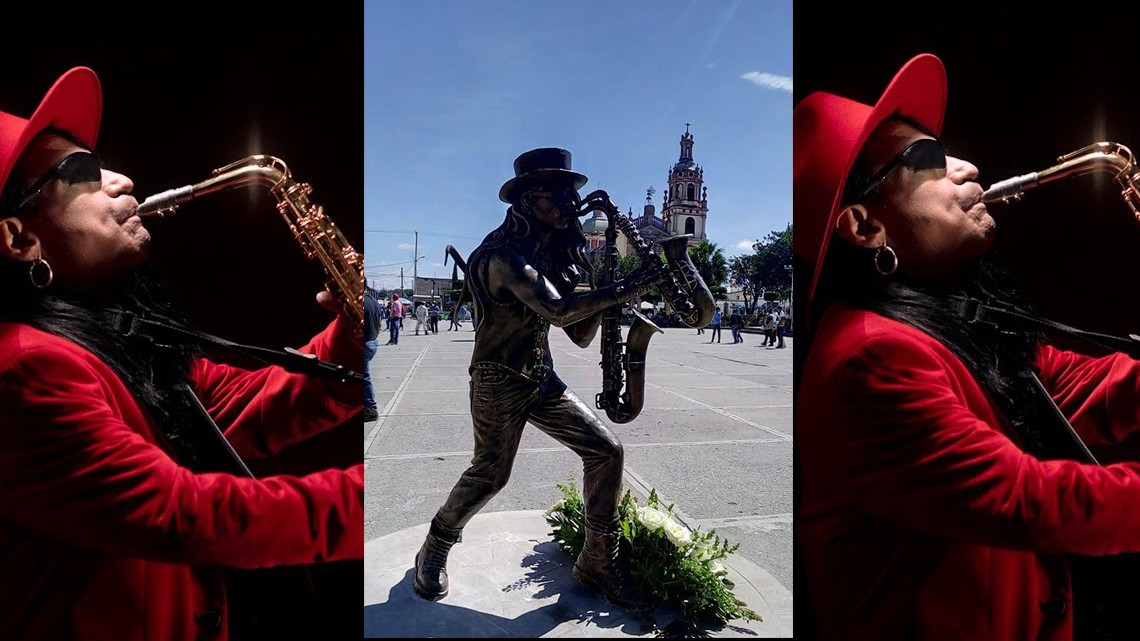 Honran a “Sax”, de La Maldita Vecindad, con estatua en su ciudad natal