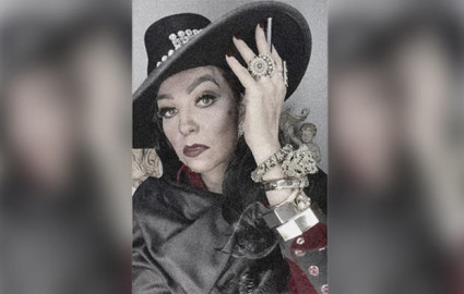 Thalía rinde homenaje a María Félix