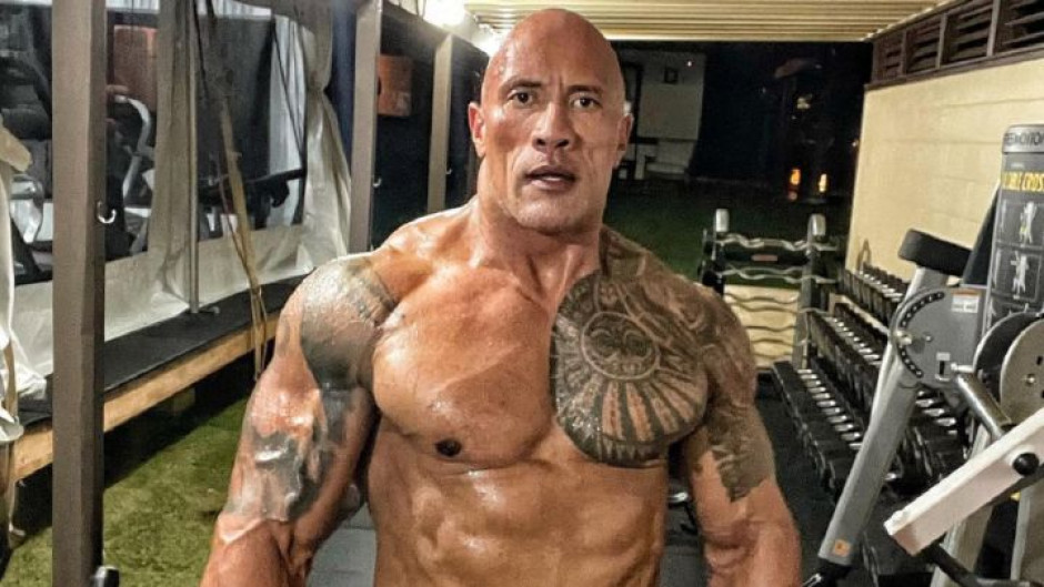 Debuta Dwayne Johnson en vídeo musical de rap