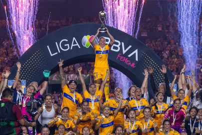 Tigres Femenil se corona Campeón de Campeones Femenil