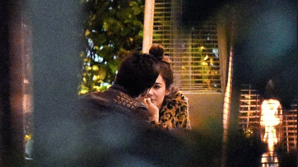 Diego Boneta y Camila Sodi fueron captados nuevamente demostrando su amor