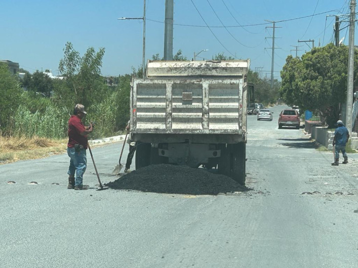 Aplica Gobierno de Reynosa asfalto donado por Pemex 