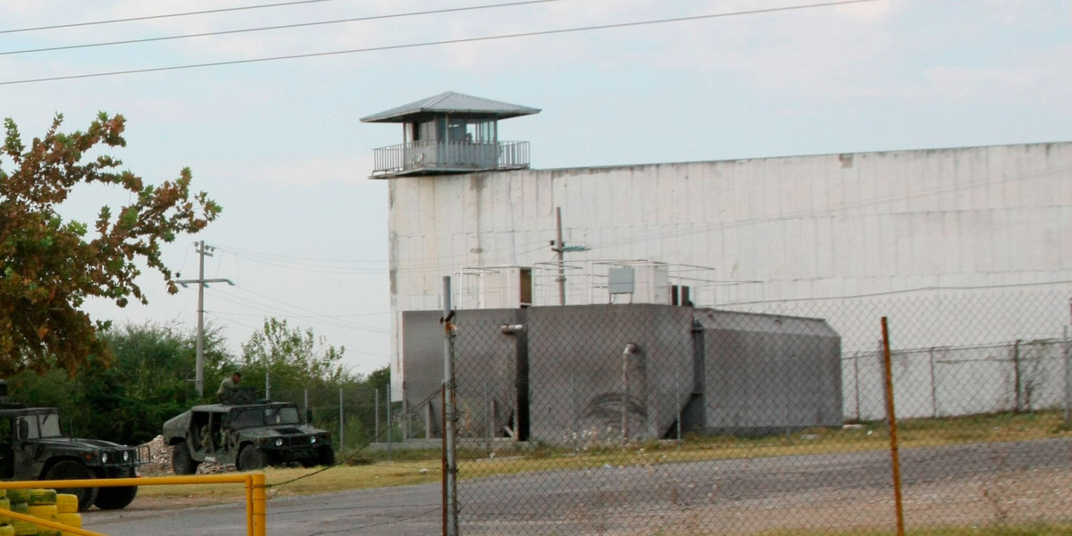 Realizan cateo en Penal de Ciudad Victoria