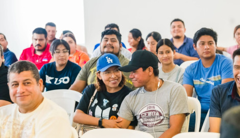 Reciben parejas pláticas pre matrimoniales