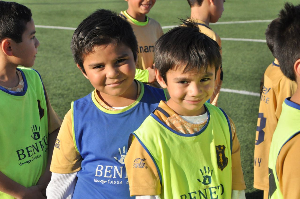 Arranca torneo de futbol de parques de Bienestar