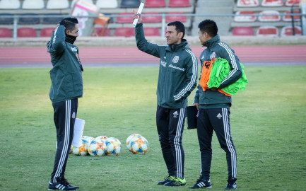 Jaime Lozano presenta lista final para el Preolímpico rumbo a Tokio 2020 