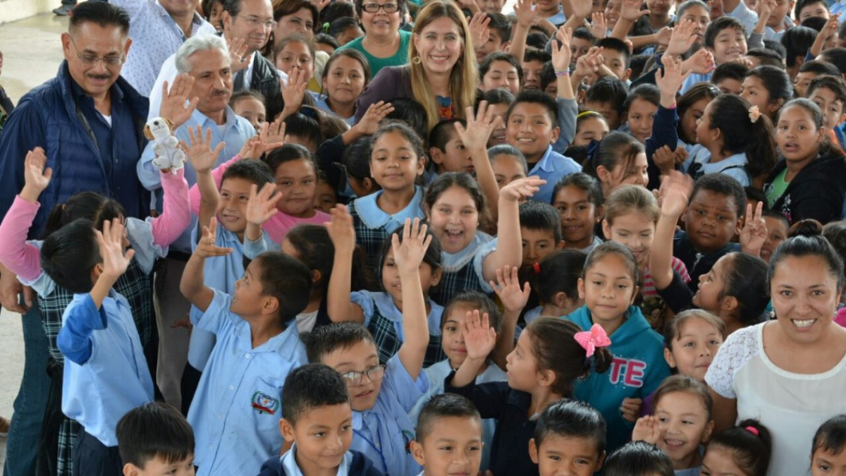 Inicia Gobierno de Maki Ortiz inscripción a Programa de Becas Municipales 2017