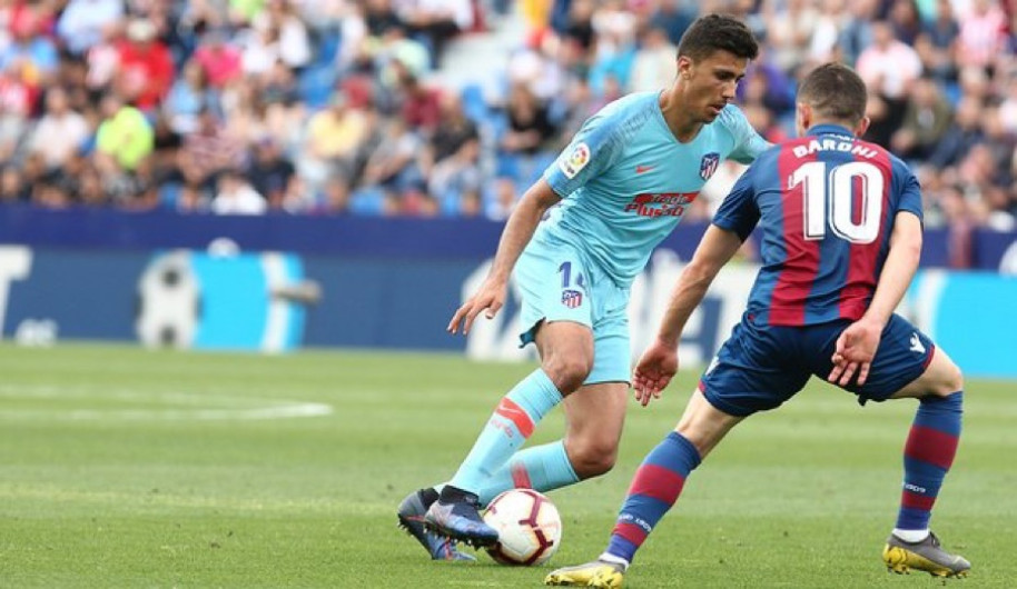 Atlético de Madrid rescata empate 2-2 ante el Levante en Liga española