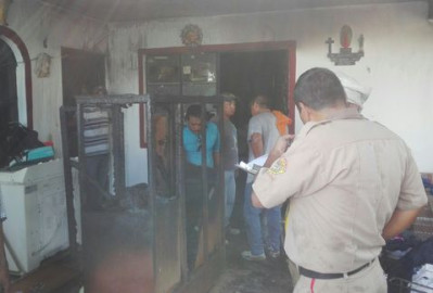 Rescatan de incencio a niña con capacidades diferentes