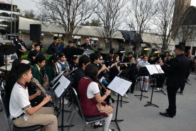 Enaltece Banda Sinfónica Municipal del IRCA ceremonia del 108 Aniversario de la Constitución Mexicana