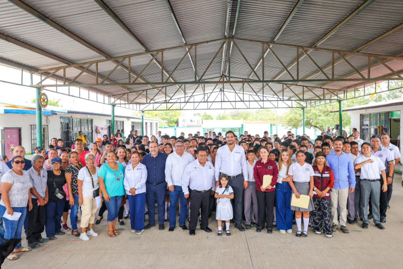Reconocen compromiso de Carlos Peña Ortiz por el bienestar de la juventud