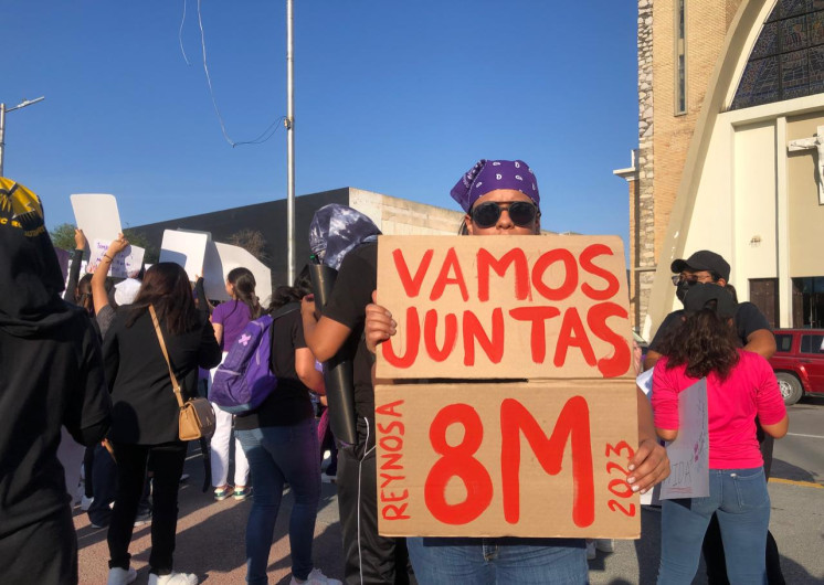 Marchan mujeres y alzan la voz en contra de la violencia