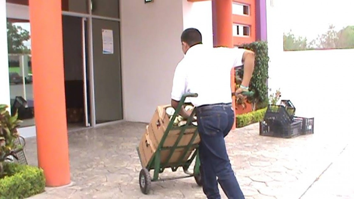 DIF Miguel Alemán recibe vivieres por parte del la UPRR