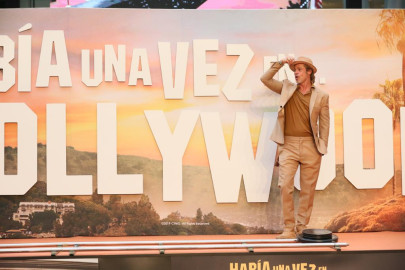 Brad Pitt llega a México para promocionar “Había una vez en Hollywood”