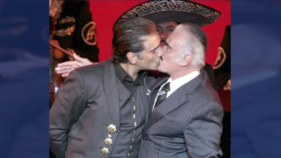 'Chente' rechaza trasplante de hígado por homofóbico