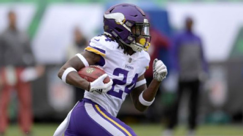 Suspende NFL a Holton Hill por 4 partidos. 