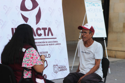 Impacta acerca sus pláticas de prevención y salud mental a plazas públicas de Nuevo Laredo