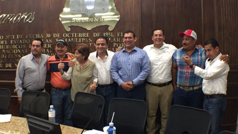 Regidor del PVEM arma zafarrancho  en reunión de trabajo 