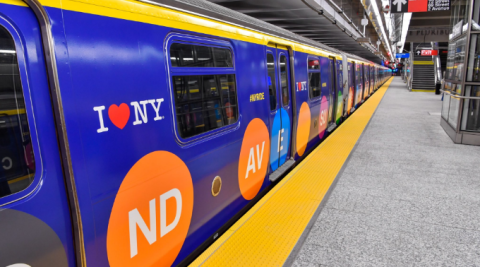 Inauguran nueva línea del metro de Nueva York