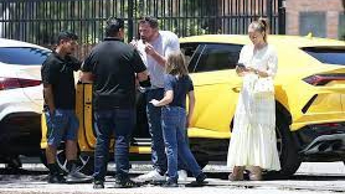 Hijo de Ben Affleck, de 10 años, choca Lamborghini