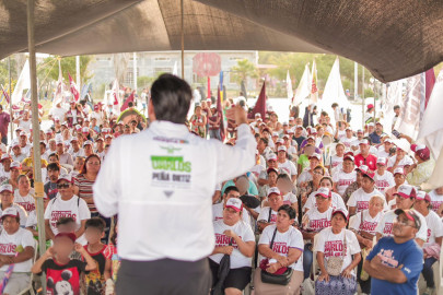 Carlos Peña Ortiz y Claudia Hernández Cierran el Día 36 de la Campaña con Multitudinaria Asistencia en las Colonias Voluntad y Trabajo y Alianza Social