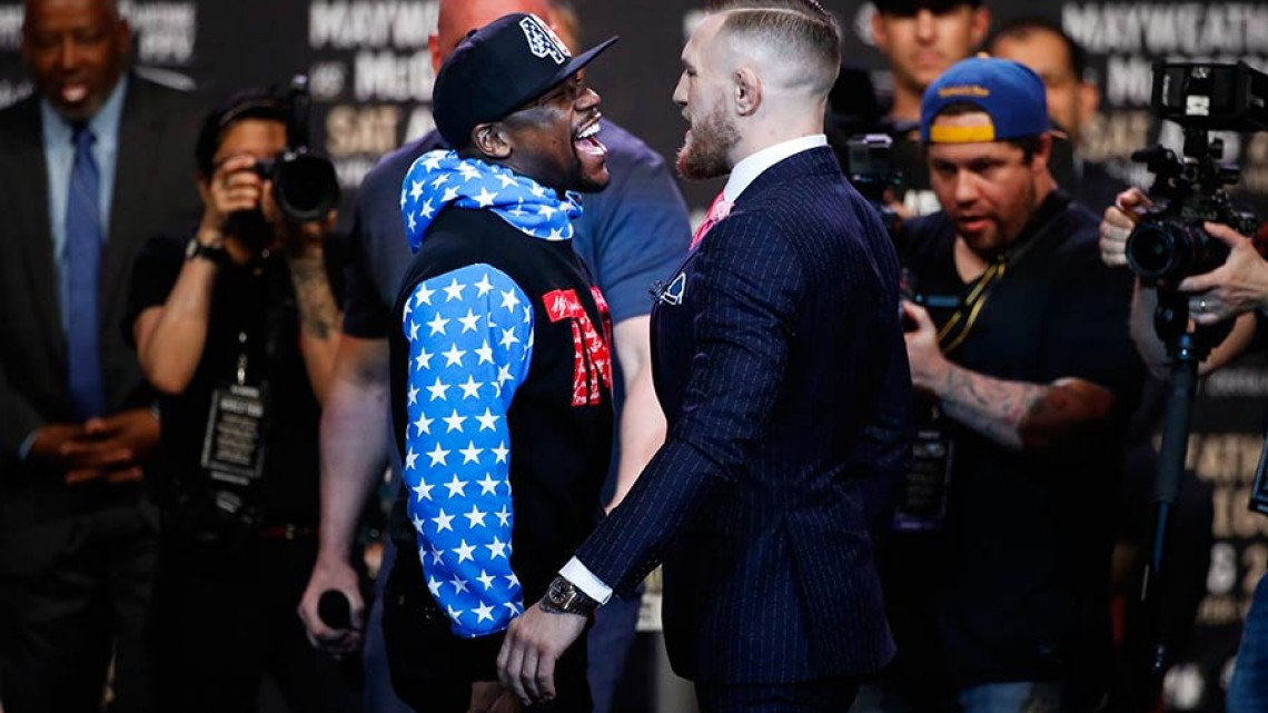 Floyd y McGregor se amenzan durante presentación de la pelea 