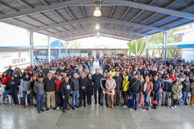Registran a estudiantes en Programa de Becas Municipales
