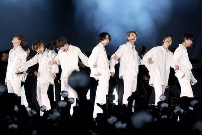  Tres miembros de BTS dan positivo a Coronavirus