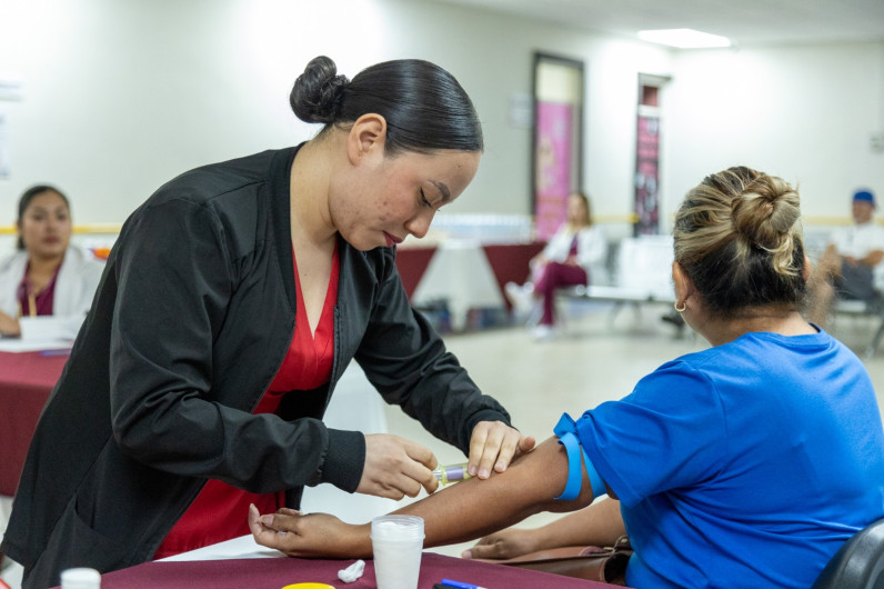 Impulsa Alcalde Carlos Peña Ortiz la prevención con la Campaña de Laboratorios 