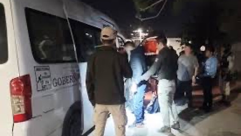 Llegan cerca de 200 deportados de EU, los ingresan al campamento de repatriados