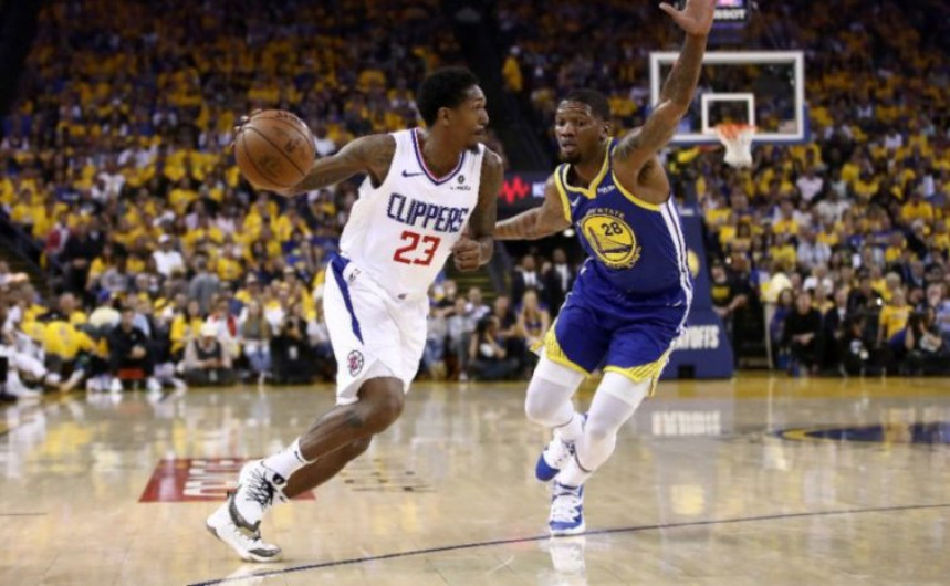  Clippers vence 129-121 a Warriors